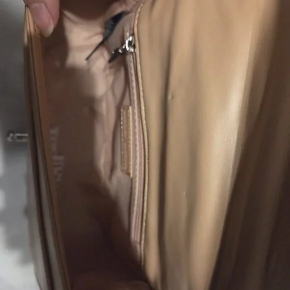 Badgley Mischka Blush Quilted Crossbody #0001 - Picture 3 of 4